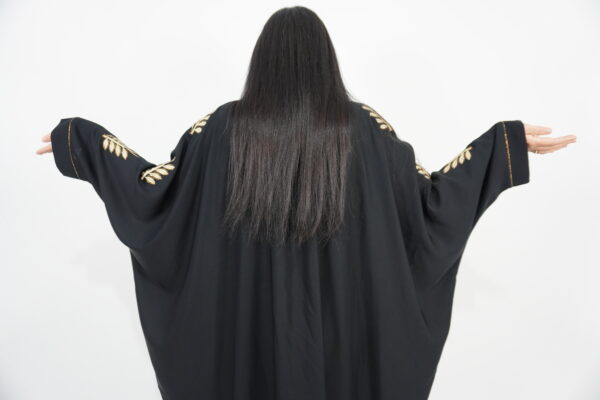 Black and Gold Bagi Abaya - Image 6