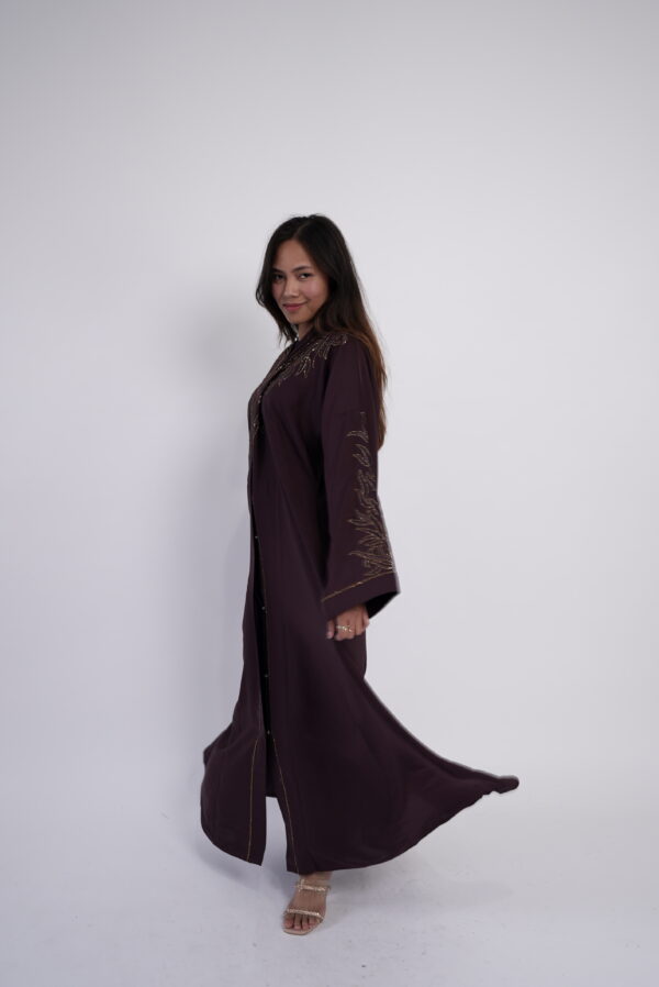 Emerald Grace – Embroidered Abaya - Image 8
