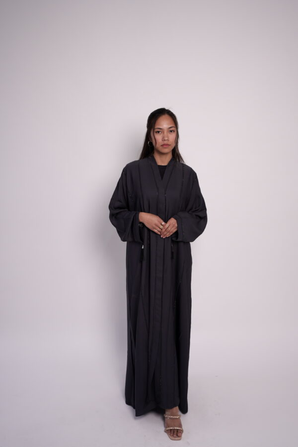Haya Deep Flow Abaya - Image 3