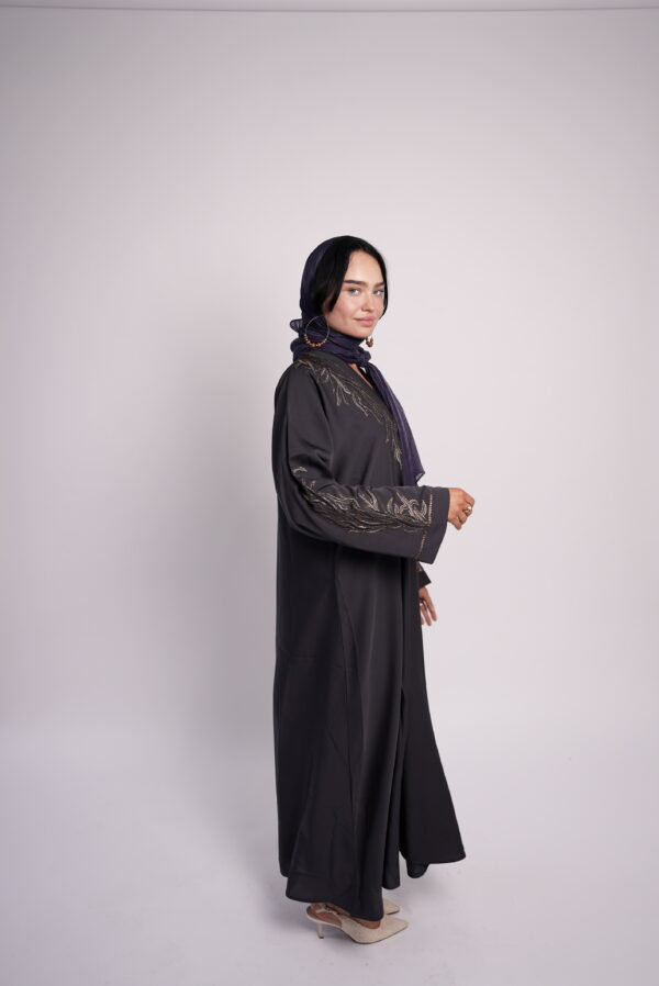 Emerald Grace – Embroidered Abaya - Image 6