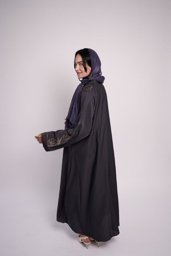 Emerald Grace – Embroidered Abaya - Image 10