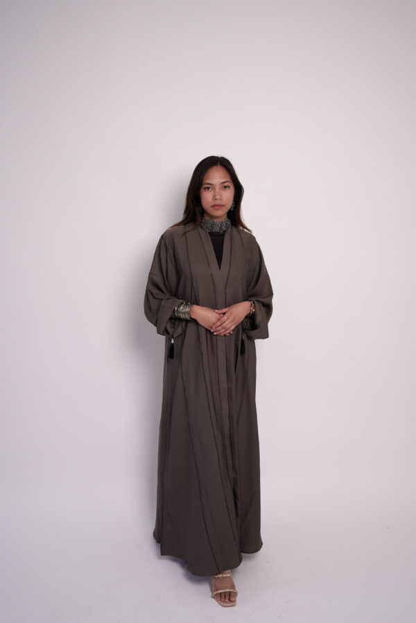 Haya Deep Flow Abaya - Image 2
