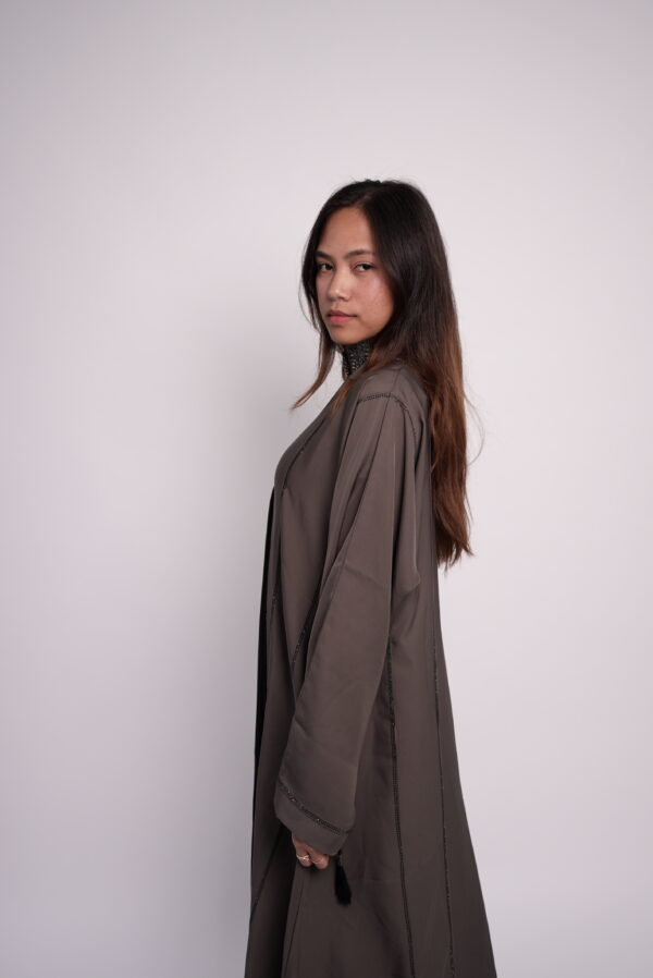 Haya Deep Flow Abaya - Image 5