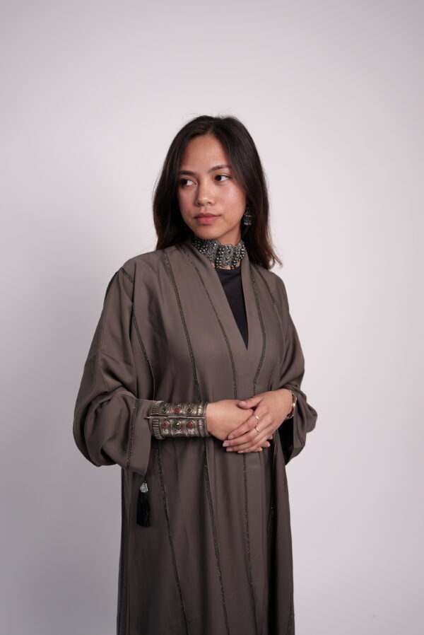 Haya Deep Flow Abaya - Image 8