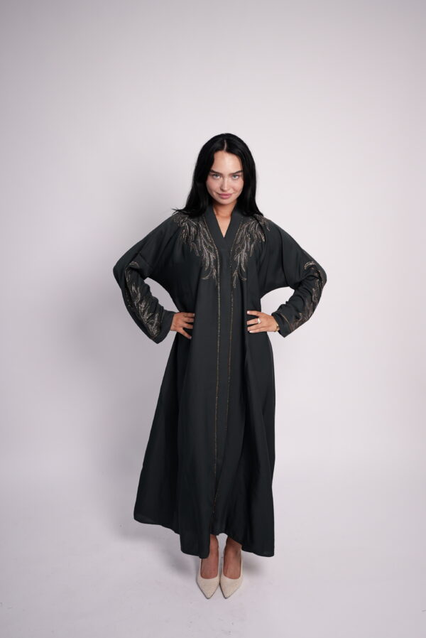 Emerald Grace – Embroidered Abaya
