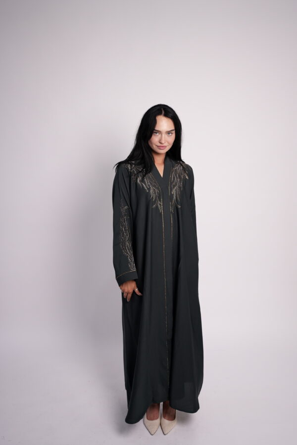 Emerald Grace – Embroidered Abaya - Image 2