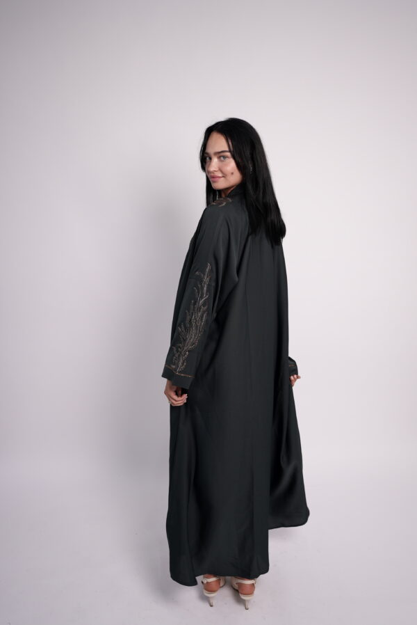 Emerald Grace – Embroidered Abaya - Image 7