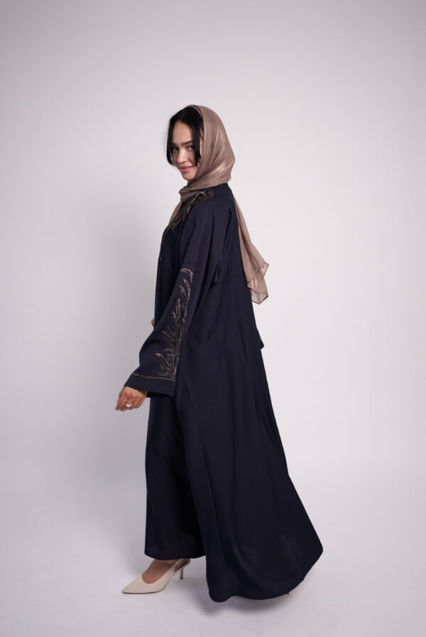 Emerald Grace – Embroidered Abaya - Image 6