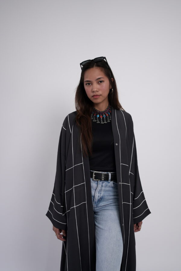 Metro Noir Abaya - Image 9