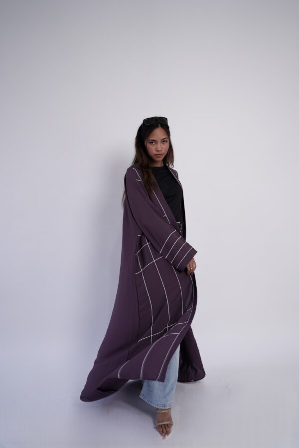 Metro Noir Abaya - Image 2